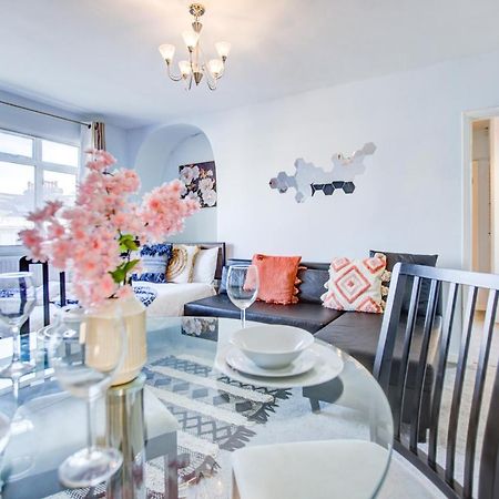 Private Family Apartment, In Victoria Posh Sw1 London Exterior photo